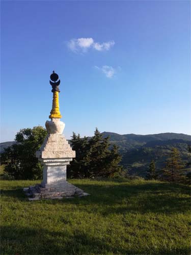 Uno degli stupa di Merigar